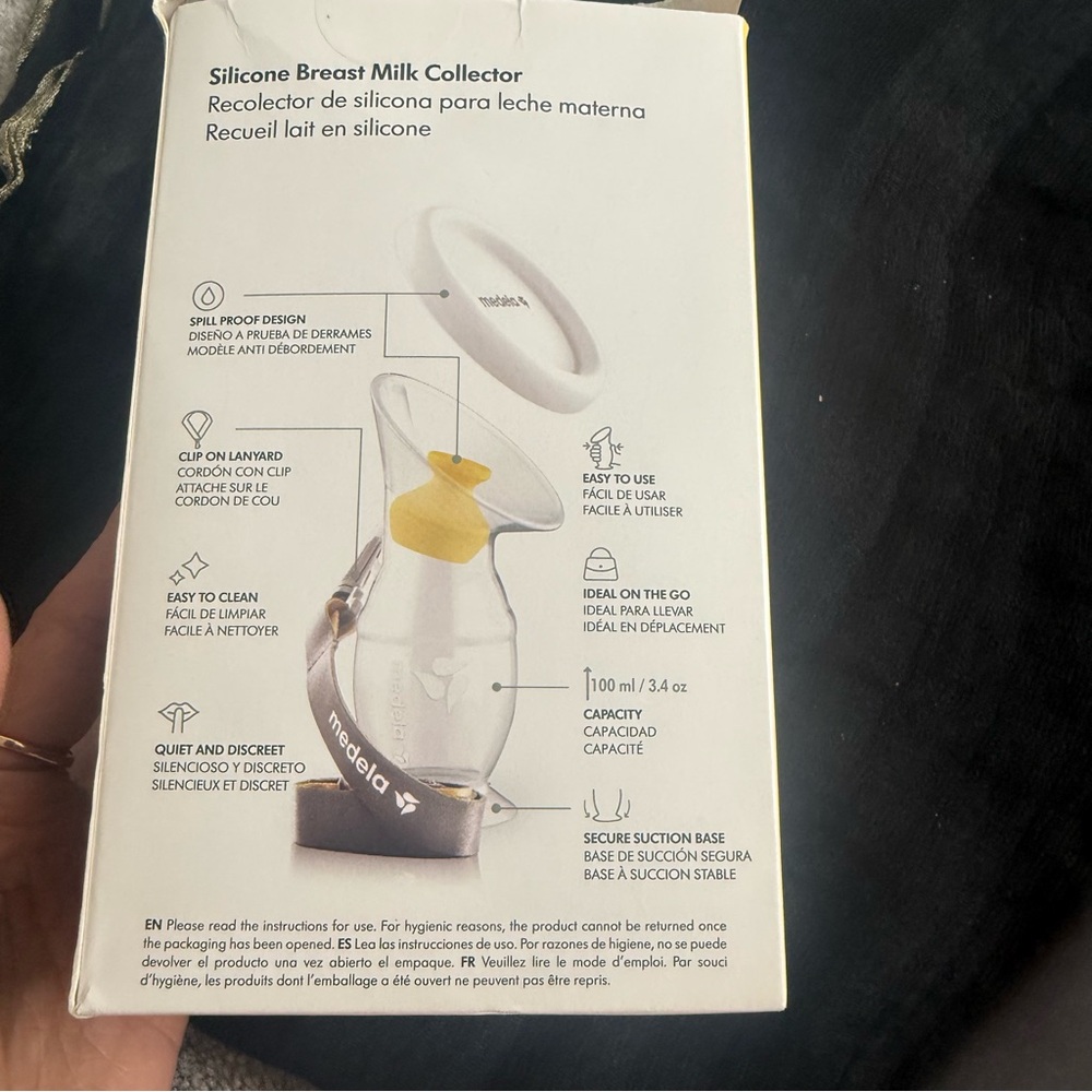 Medela Silicone Milk Collector in White and Yellow - Picture 4 of 6